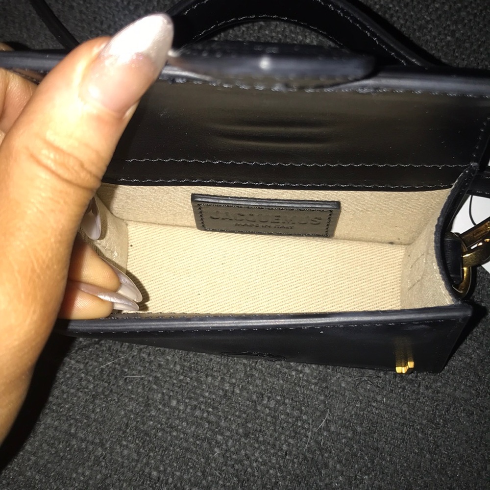 jacquemus le bambino in black. - Picture 2 of 5